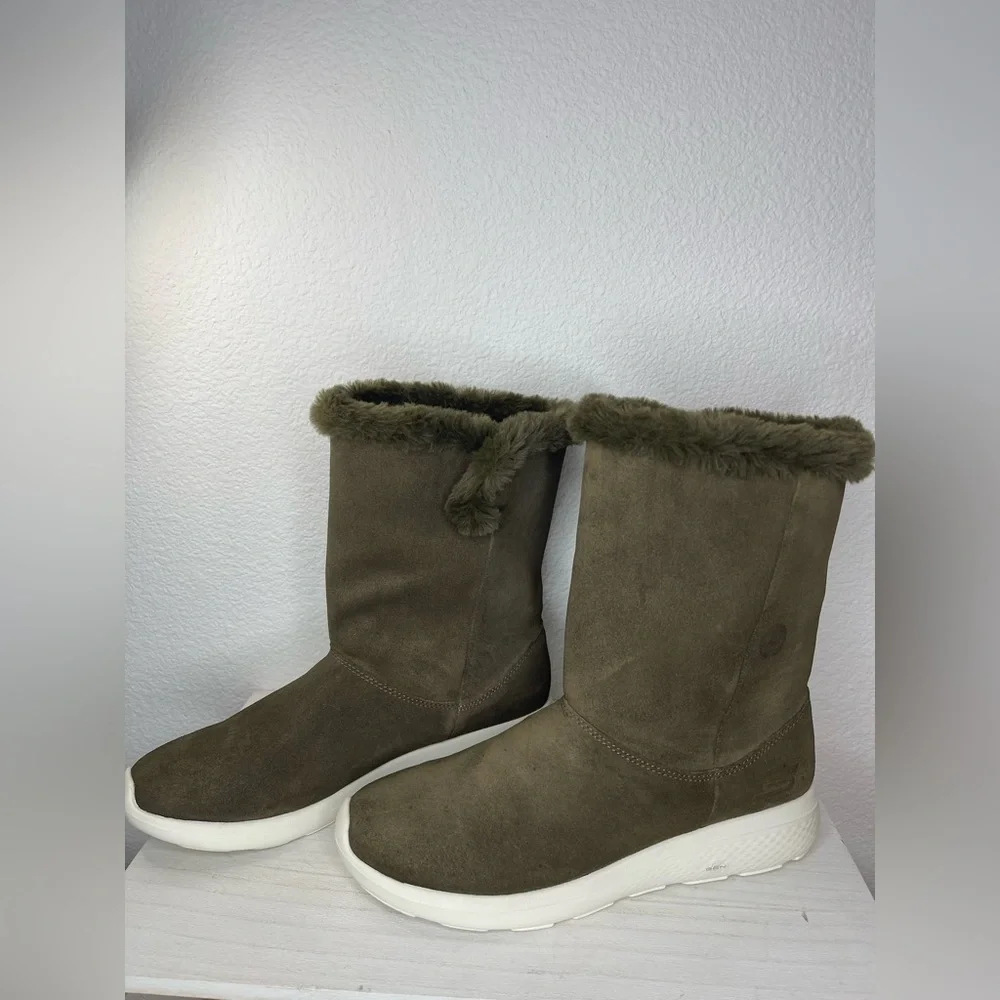 Skechers GoWalk GogaMat Genuine Leather Suede Faux Fur Fold Down Boots Size 8